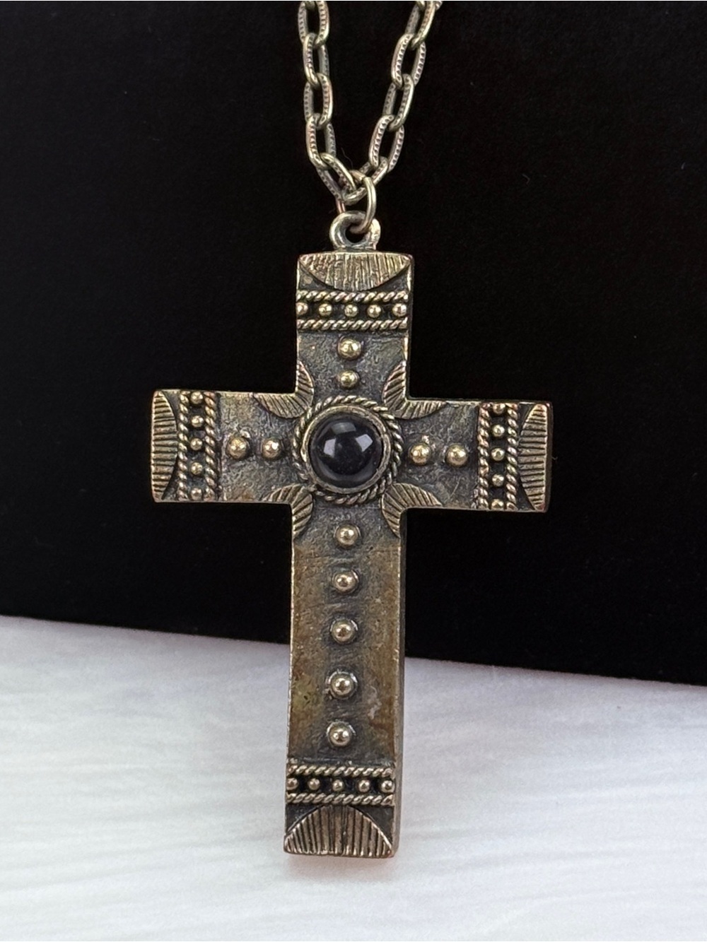 Pretty bronze, brass tone, cross pendant, necklace, costume